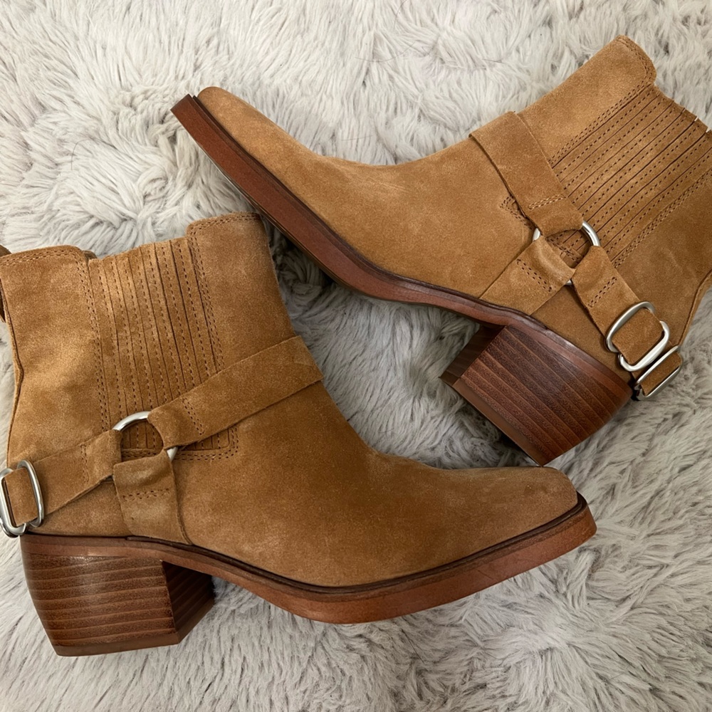 Sam Edelman Bellamie booties